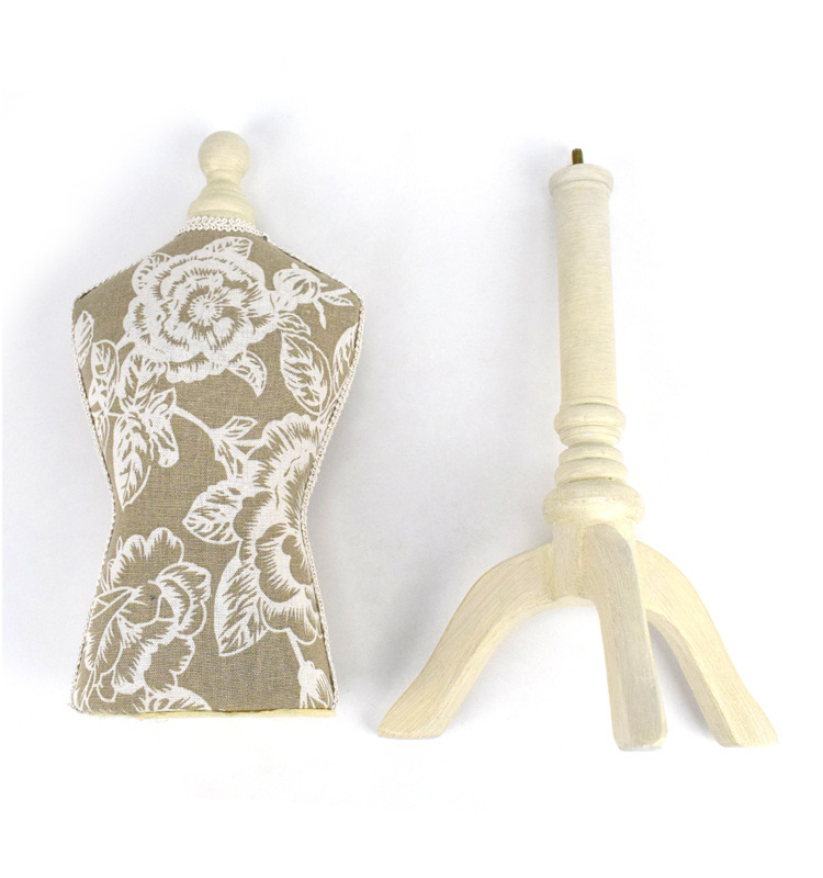 寵物用品 寵物貓狗服裝衣架 貓狗衣服胸背帶模特衣架廠家直銷(xiāo)